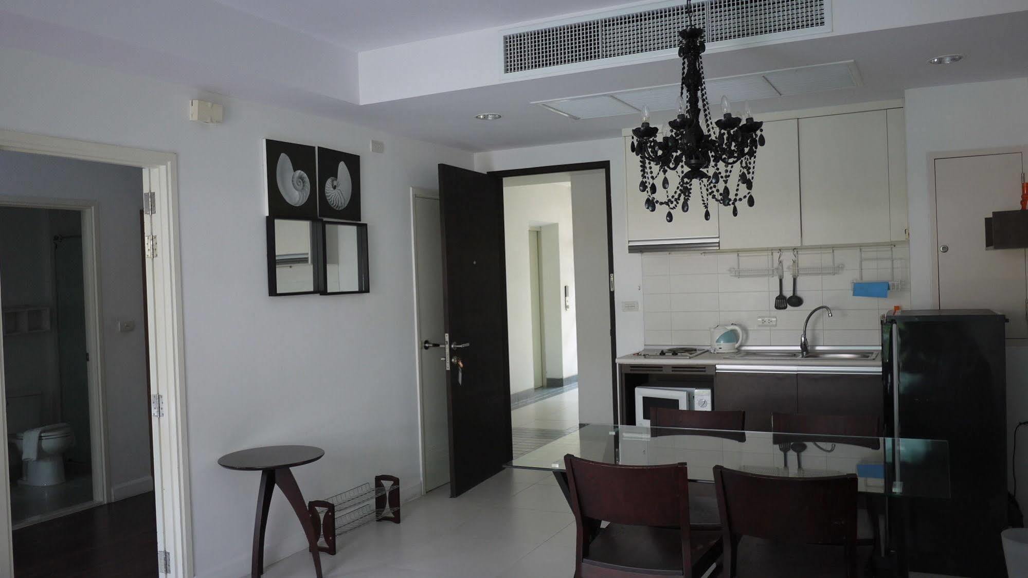 Baan Sanpluem Hua Hin Apartment Exterior photo