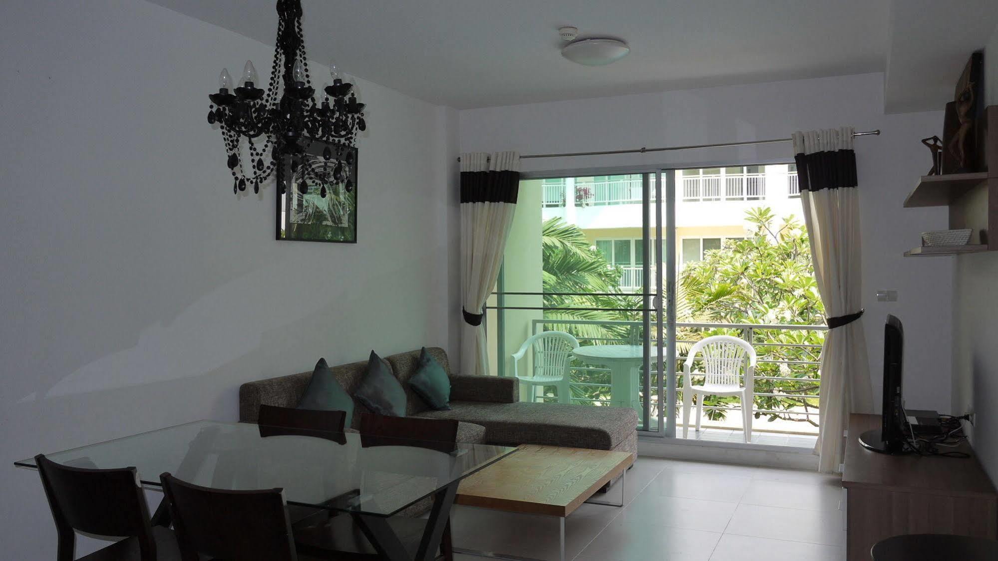 Baan Sanpluem Hua Hin Apartment Exterior photo